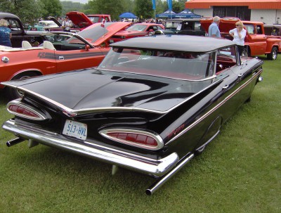 Chevrolet 1959 4 Door Flat Top.jpg